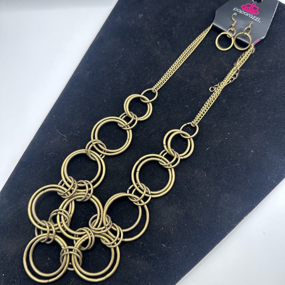 Paparazzi Gold Geometric Necklace